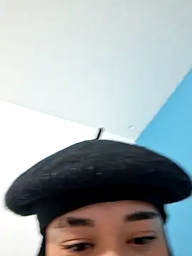 Zafiro_glow Chat XXX live