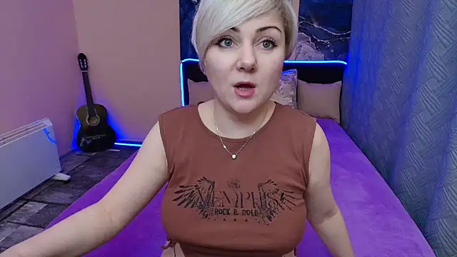 BlondPearl Chat XXX live
