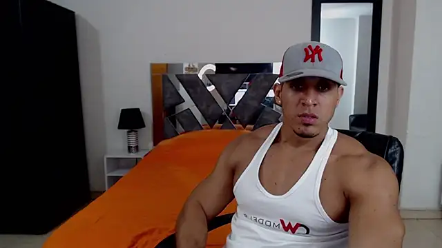 Chatroom XXX en direct de Frank_heaven01