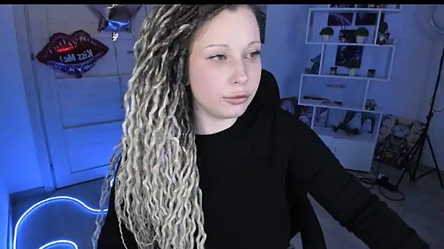 HoneySallyMoore live XXX chat