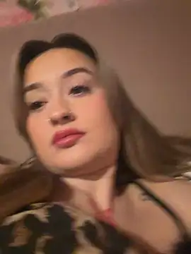 LilyLuck_ Chat XXX in diretta