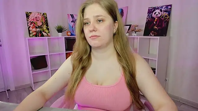 Megan_Violer Adlı Modelin Canlı XXX Sohbeti