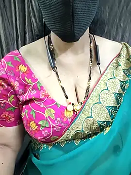 Chat XXX ao vivo de bhuvana_555