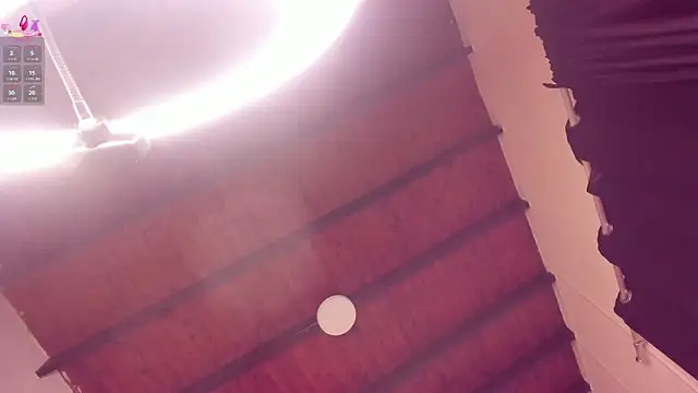 Chat XXX ao vivo de Sweet_mia_12