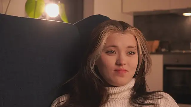 EleniRoeber Chat XXX live