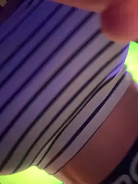 F3ckd0lllucyのライブXXXチャット