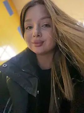 دردشة KrisMagnoly الجنسية المباشرة