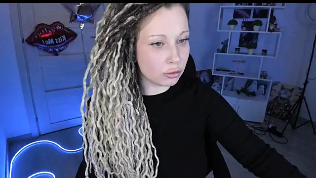 HoneySallyMoore Chat XXX in diretta