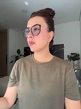 EmaSaenz Live XXX Chat