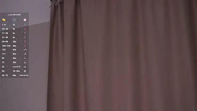 Živý XXX chat EffieHenri