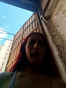 im_scarlett18x লাইভ XXX চ্যাট