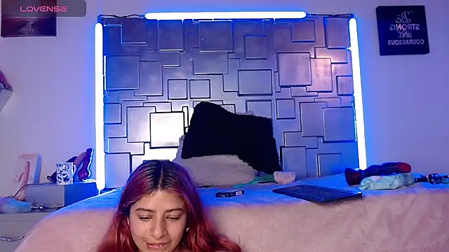 lunabloom2 – Kamerová šou