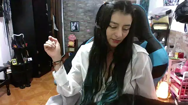 AngelaQueen_ Adlı Modelin Canlı XXX Sohbeti