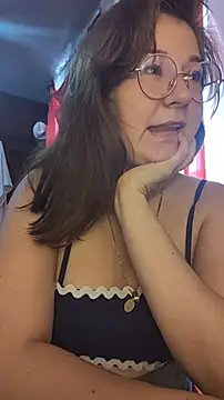 HunnyyLove Chat XXX in diretta