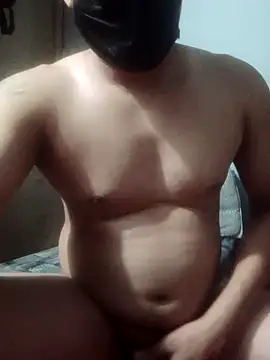 Show modela Thoku72 na web-kameri