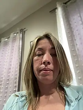 Živý XXX chat MiraKisss