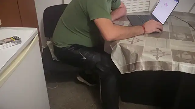 Chat XXX ao vivo de TARKAN1