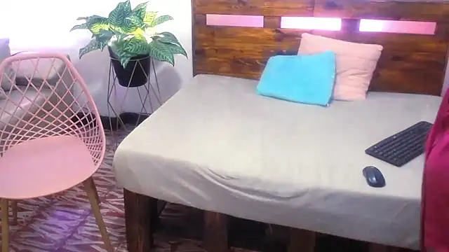 Yeseniaa25_ Live XXX-Chat