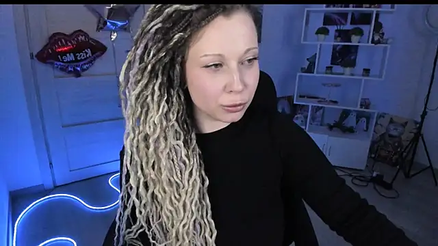 Онлайн чат XXX HoneySallyMoore