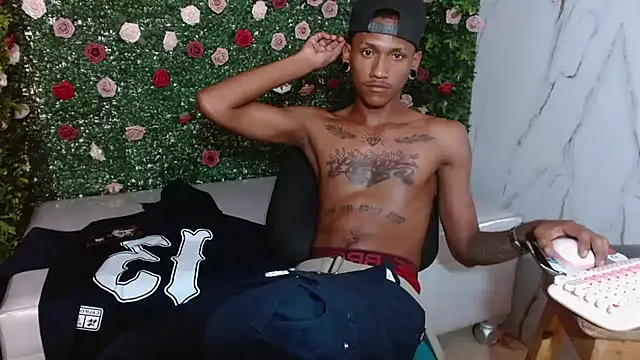 ManSant's Live XXX Chat