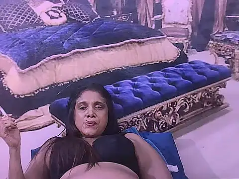 แชท XXX สดของ IndianSexyLady20