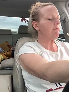 دردشة RagingRebecca الجنسية المباشرة