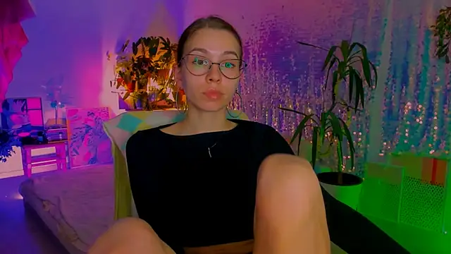 XXX chat uživo modela poli__