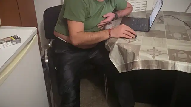 XXX chat uživo modela TARKAN1