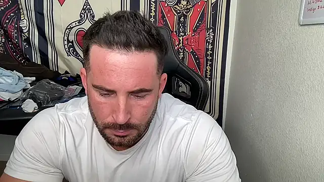 brettmycles28のウェブカメラショー