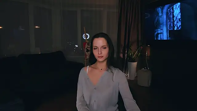 Ariadna_Shy 即時 XXX 聊天