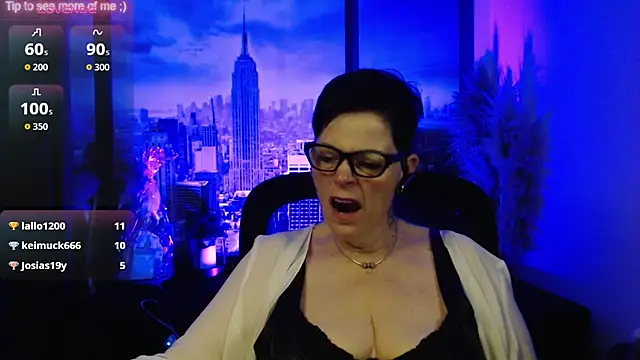 ninarandmann Adlı Modelin Canlı XXX Sohbeti