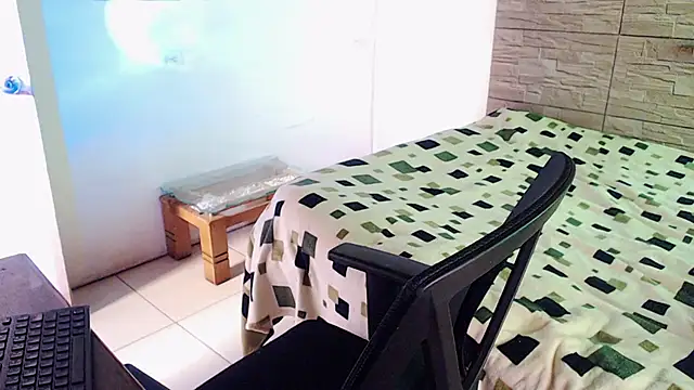 girl_milk2 – Naživo XXX chat