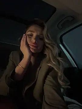 Ivy_Bae – Naživo XXX chat