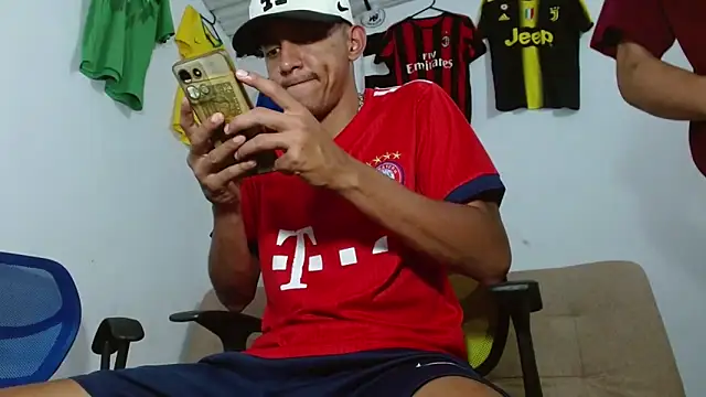 skinny23cm 现场XXX聊天