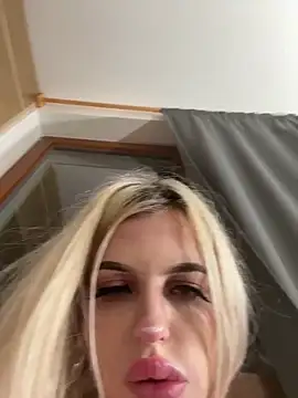 Chat XXX en directo de Steffi_Snowbunny