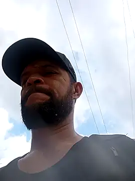 Hot_Veteran_1: διαδικτυακό σόου στην κάμερα