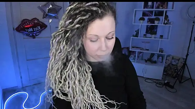 HoneySallyMoore: онлайн-секс-чат