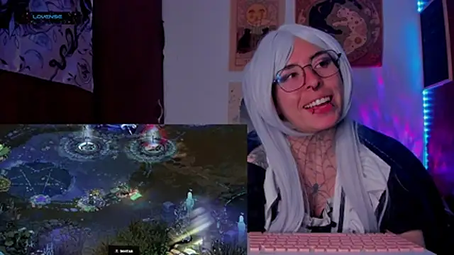 Chatroom XXX en direct de Hisato111