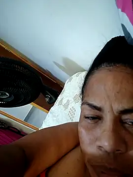 IIv0ryN0IIReX-XX's Live XXX Chat