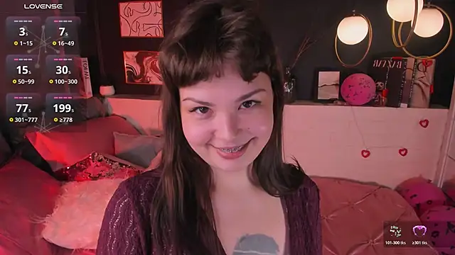 Maykinkya élő XXX-chatje