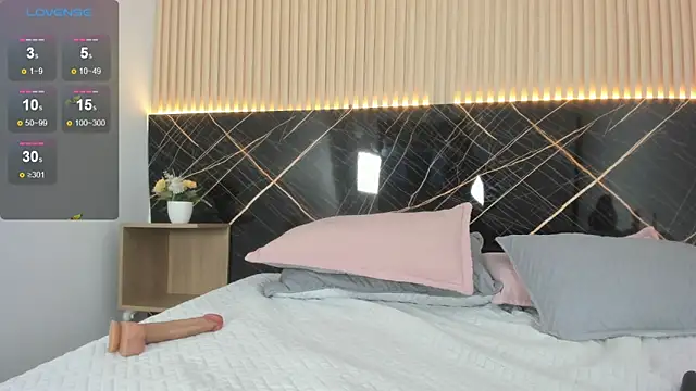 Tania_77_ Live XXX-Chat