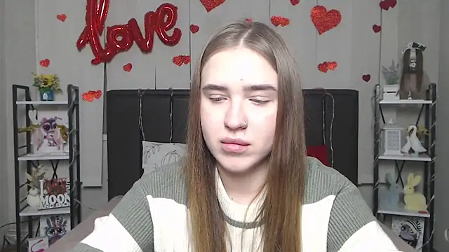 LauraHlot élő XXX-chatje