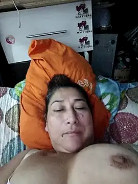 Chat +18 de PatriciaGrajales ao vivo