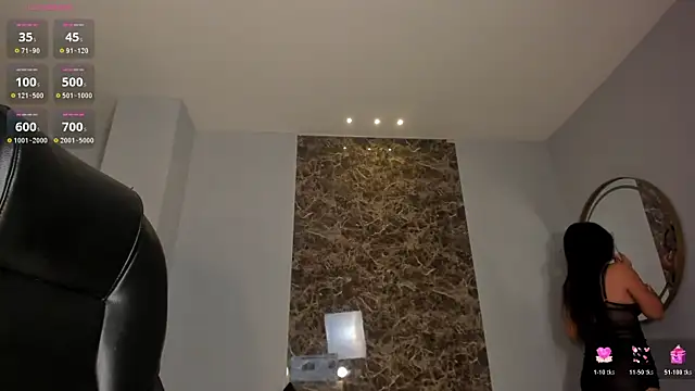 NinaMichelleのライブXXXチャット