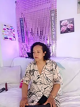 Chat +18 de AdeleNasty ao vivo