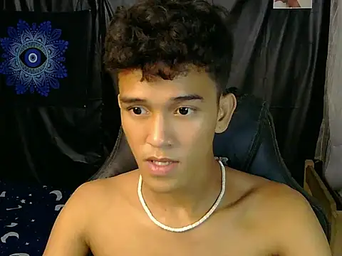 hugekenbigcock – Live XXX-chat