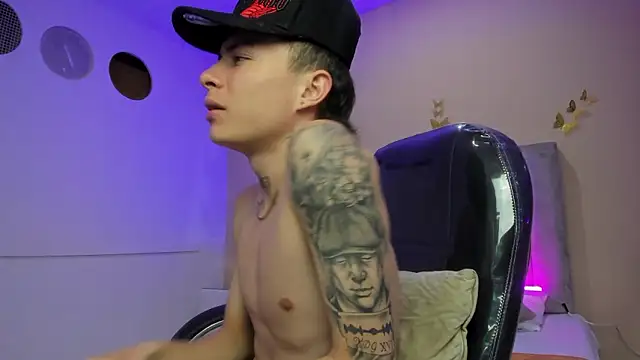 Nascary_Foxn Live XXX chat