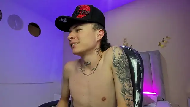 Nascary_Fox Adlı Modelin Canlı XXX Sohbeti