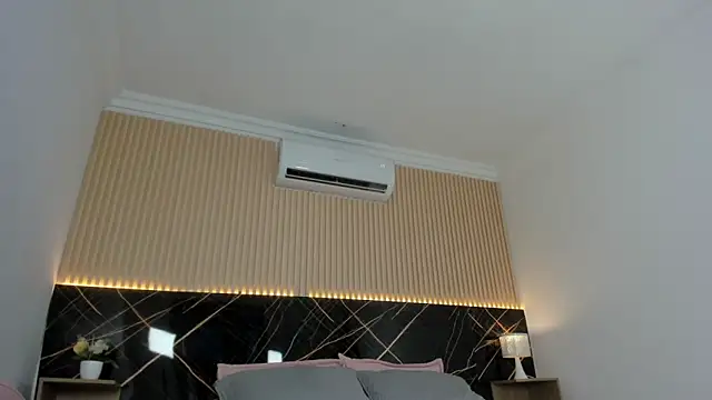 Tania_77_n Live XXX chat