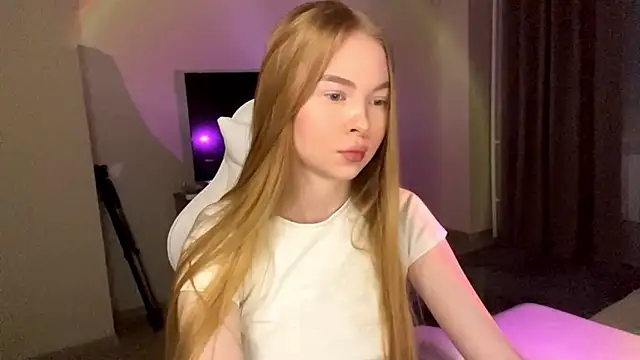 LumiSunのライブXXXチャット